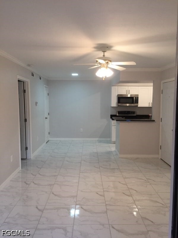 Building Photo - 2937 Winkler Ave