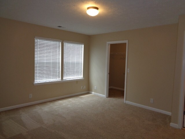 Building Photo - 2615 River Meade Way