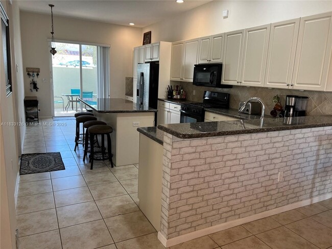 Building Photo - 3160 NW 125th Way
