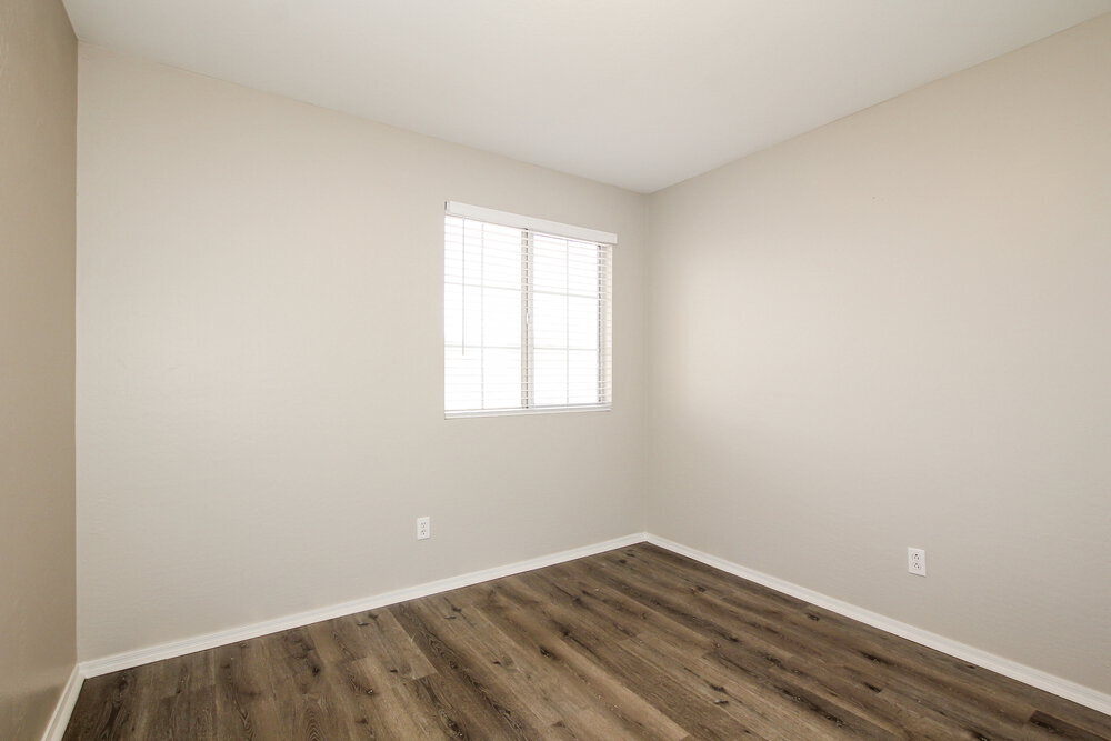 Building Photo - 4230 N 113th Dr