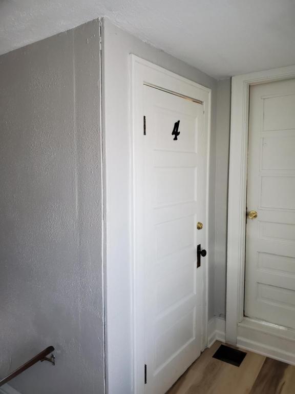 Building Photo - 48 Rumbold Ave