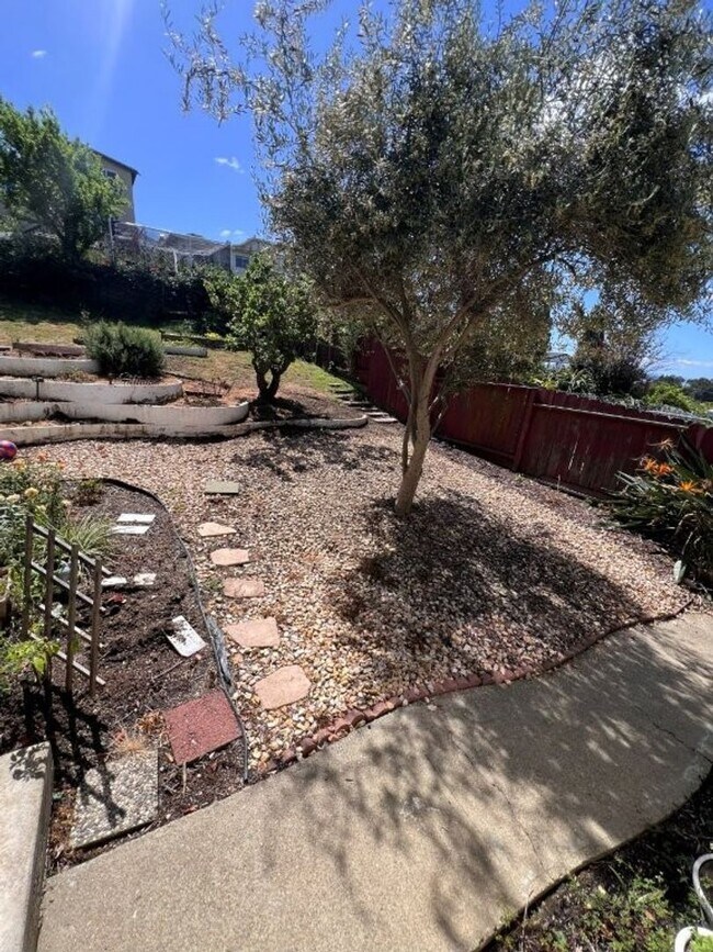 Building Photo - Hardeman