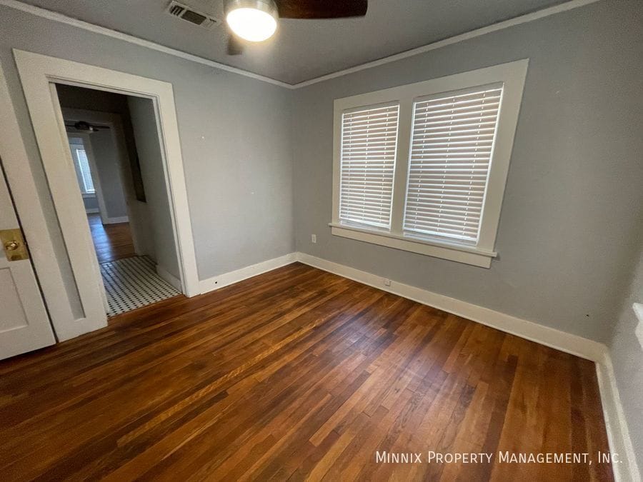 Building Photo - 1506 S Ong St