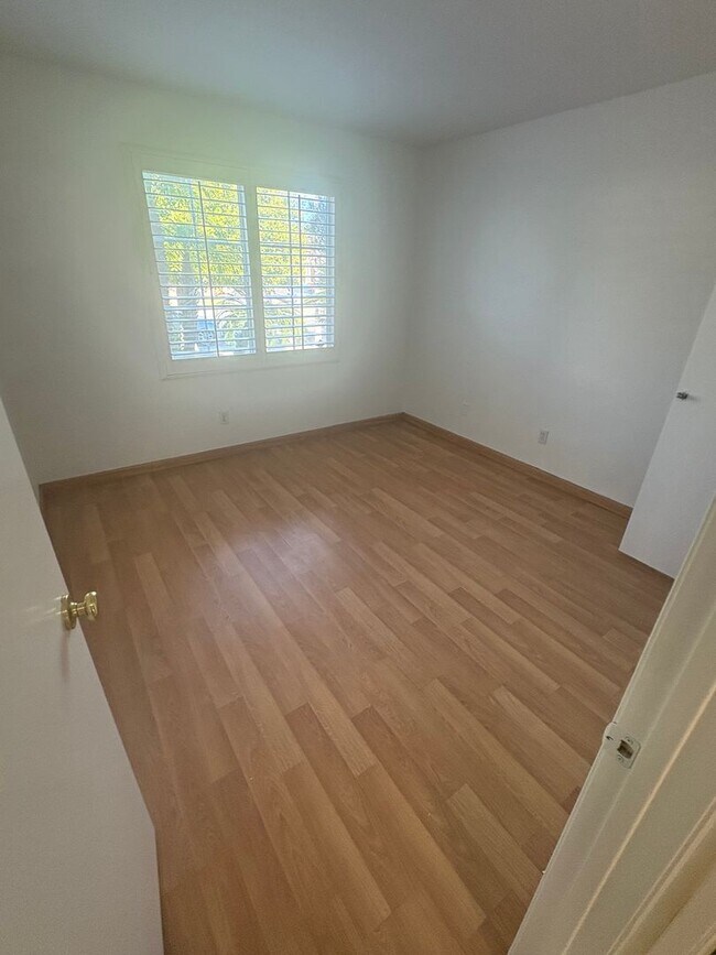 Building Photo - Beautiful Horsethief Canyon Ranch Home located in Corona