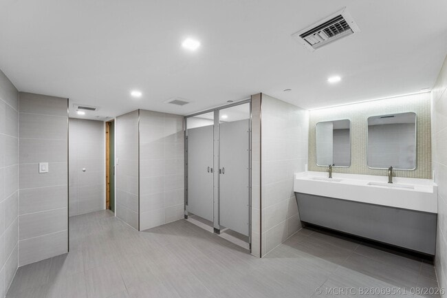 Building Photo - 3360 S Ocean Blvd