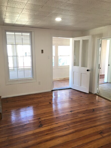 Building Photo - 25 W Boscawen St