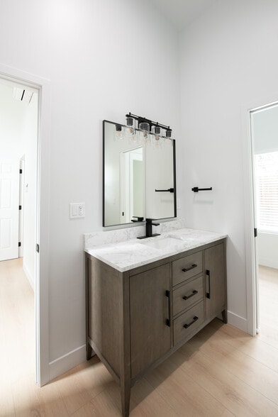 Building Photo - 2246 Morlan Dr