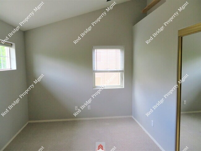 Building Photo - 18385 SW Swanstrom Dr