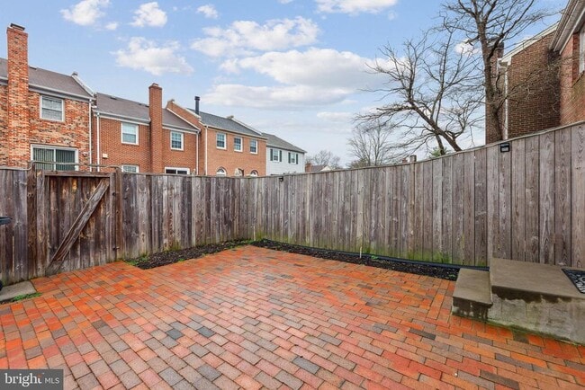 Building Photo - 8112 Rhodell Ln