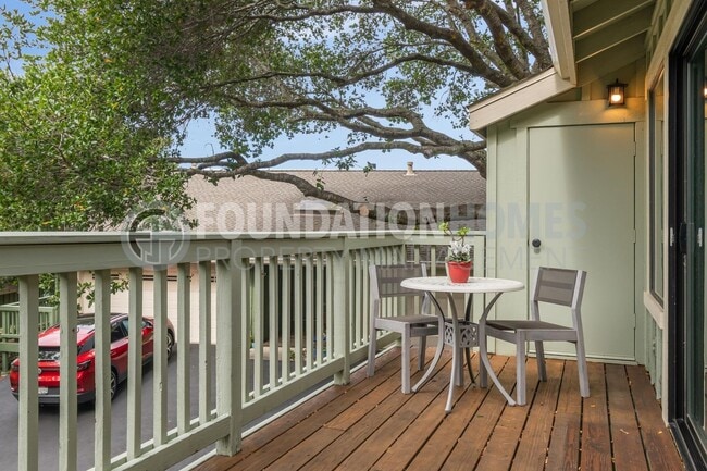 Building Photo - Tranquil Corte Madera Townhouse! DECK! 2 C...