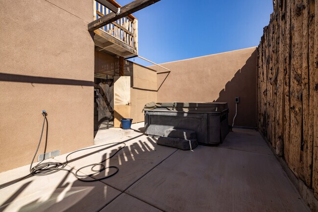 Building Photo - 10128 2nd St NW