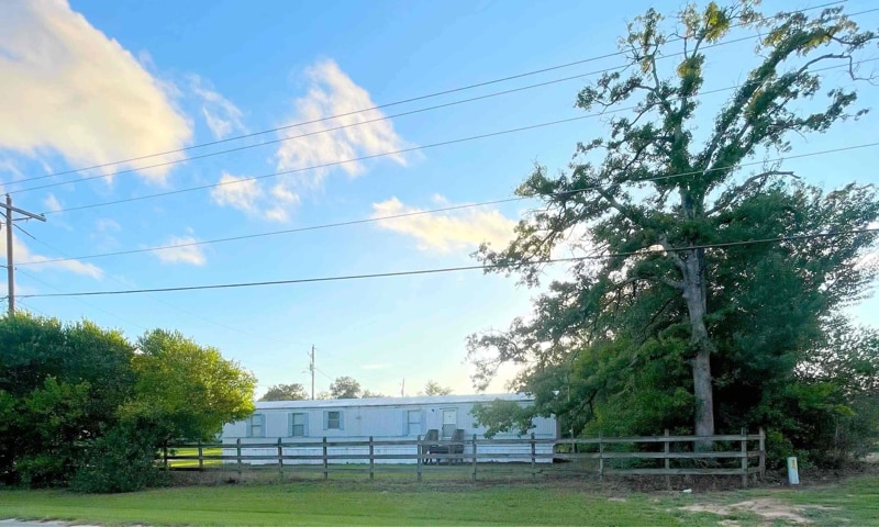 Primary Photo - 302 SC-302