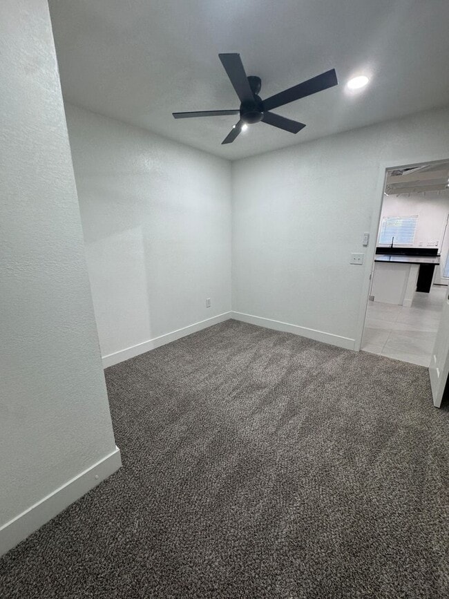 Building Photo - 800 Canosa Ave