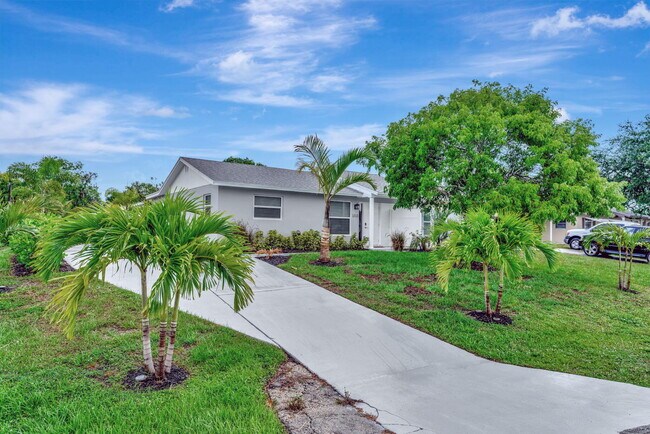 Building Photo - 1125 Stillwater Dr