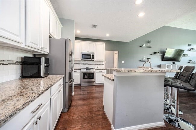 Building Photo - 3403 E Cedar Hollow Dr