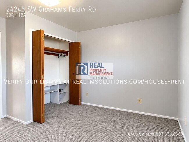 Building Photo - 24245 SW Grahams Ferry Rd