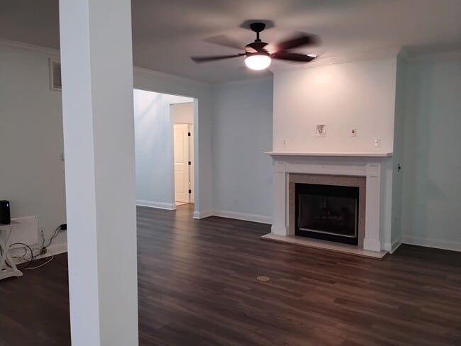 Building Photo - 4 Bedroom home in Beaufort
