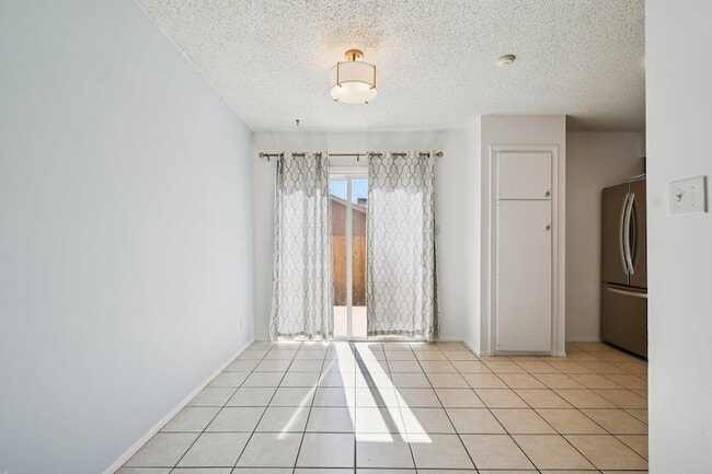 Building Photo - 9413 Quail Meadow Dr