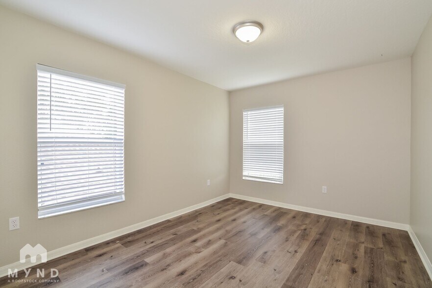 Building Photo - 2943 Lyndscape St