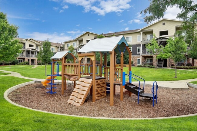 Building Photo - Platte View Landing