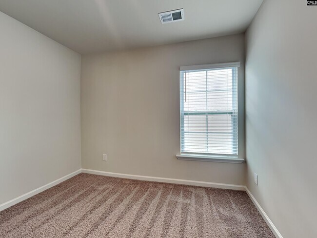 Building Photo - 610 Belmont Red Ln