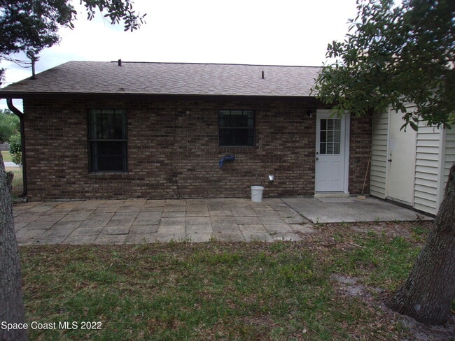 Building Photo - 3069 Sea Gate Cir
