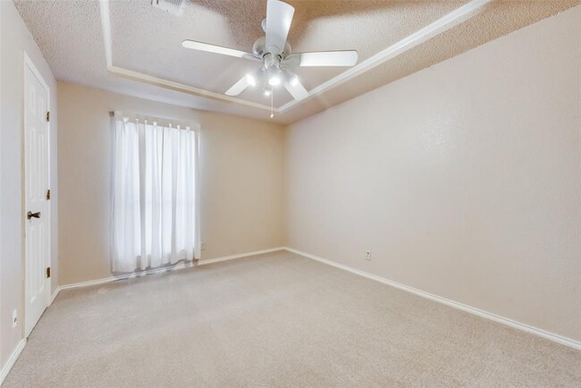 Building Photo - 7825 Silveridge Dr