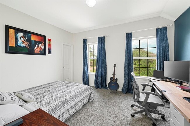 Building Photo - 10009 Boulder Bend Ln
