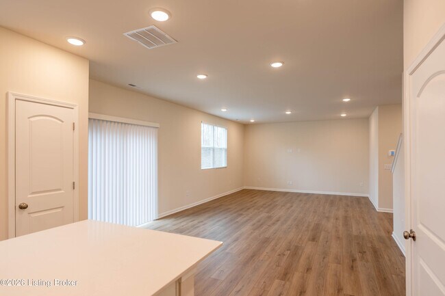 Building Photo - 2023 Lyndon Green Cir