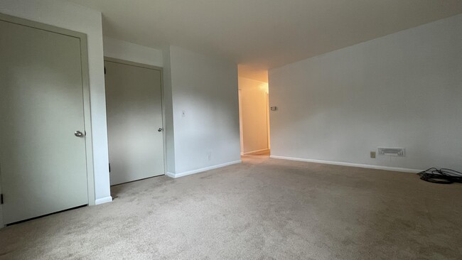 Building Photo - 3533 N 84th St