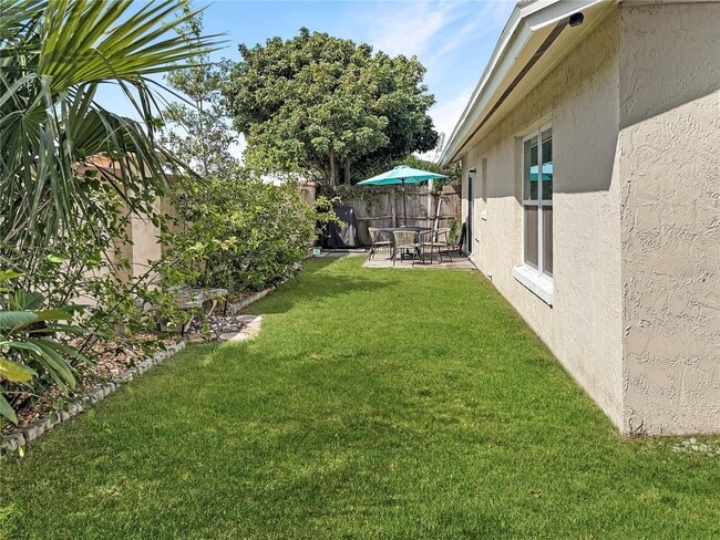 Building Photo - 5204 Lonesome Dove Dr