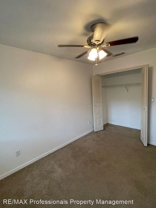 Building Photo - 3 br, 2.5 bath House - 3752 NW 55th Place