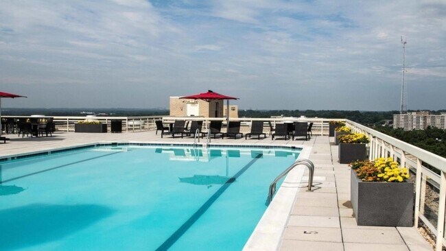 Building Photo - 4615 N Park Ave