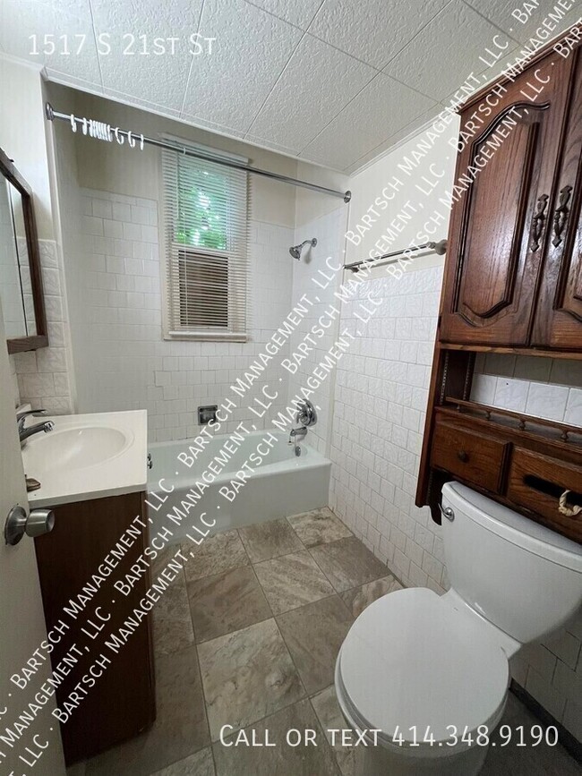 Building Photo - 1517 S 21st St