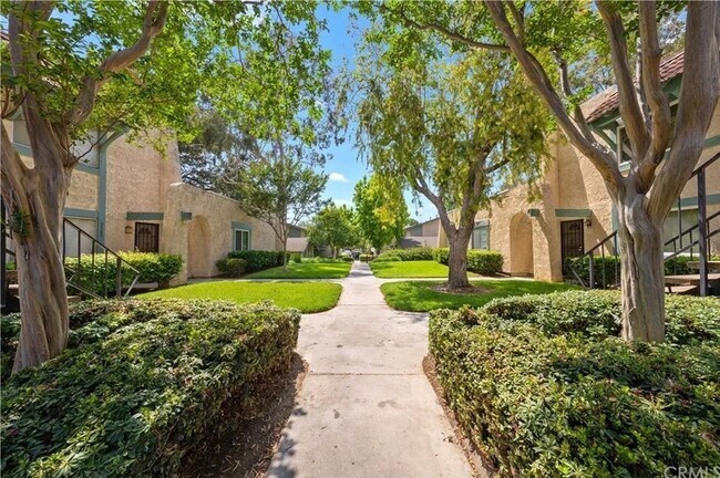 Building Photo - 2533 Colgate Way