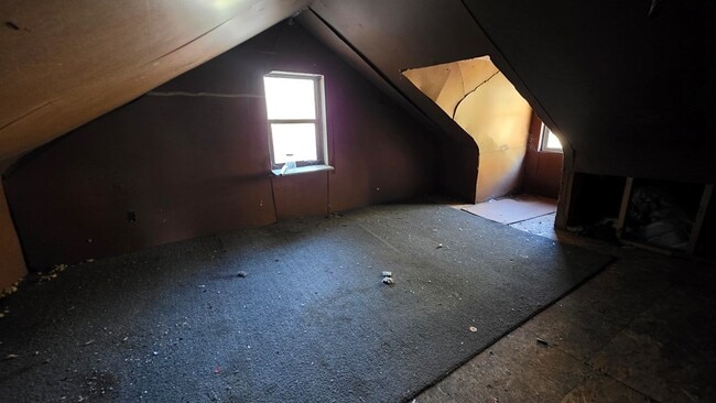 Building Photo - 1822 Derby Rd