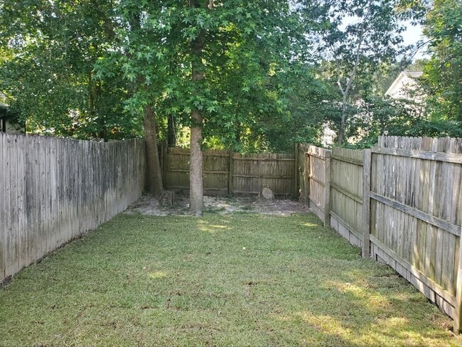 Building Photo - 1110 Pueblo Dr