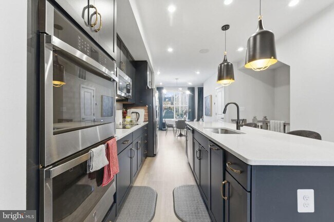 Building Photo - 2818 Dart Dr