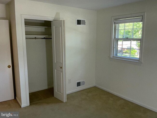 Building Photo - 4701 Red Fox Dr