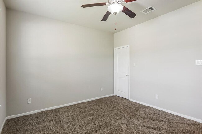 Building Photo - 30815 Berkshire Downs Dr