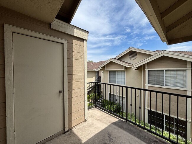 Building Photo - Inviting 1B/1BA Condo in Lemon Grove w/ Balcony, Reserved Parking & Community Pool/Spa!