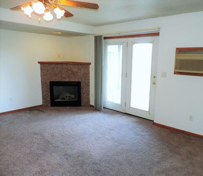 Building Photo - $1,250 | 2 Bedroom, 1 Bathroom Condo | Pet Friendly* | Available for an August 7th, 2026 Move In!