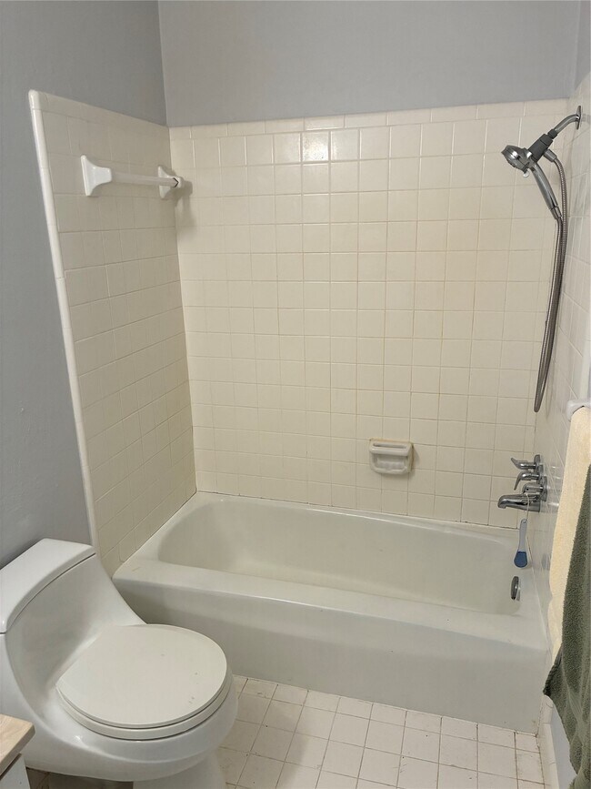 Building Photo - 6349 Briar Rose Dr