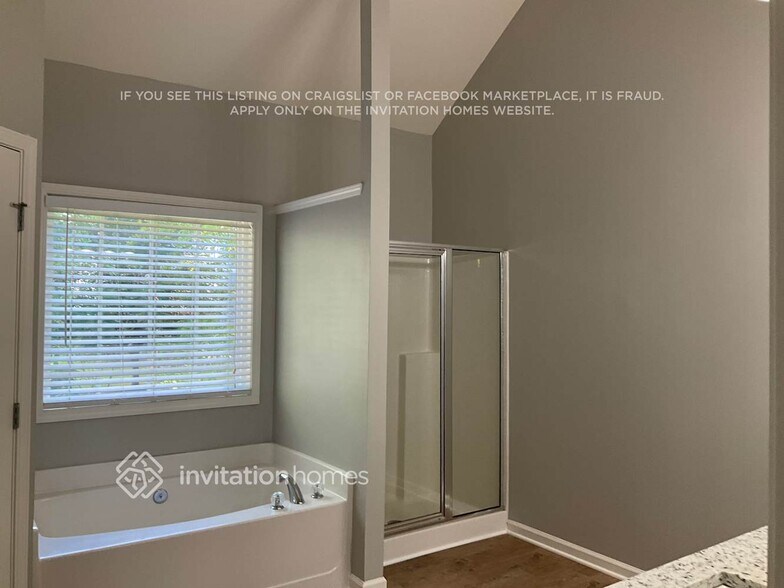 Building Photo - 1593 Broomfield Way