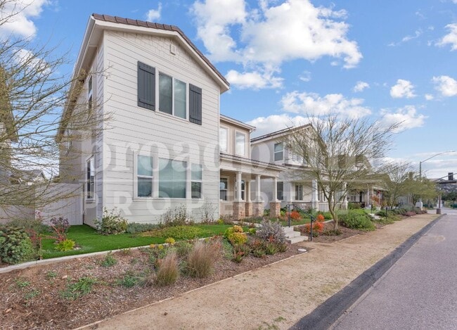 Building Photo - 27941 Silo Ln