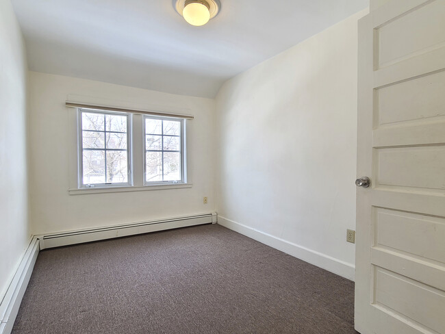 Bedroom 2 - 43 Harrison Ave