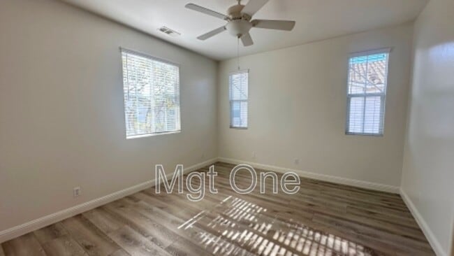 Building Photo - 6266 Isidora Ln