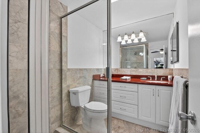 Building Photo - 1021 Hillsboro Mile