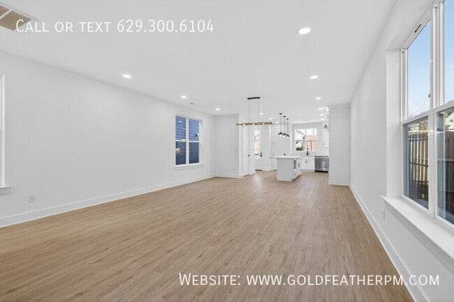 Building Photo - 2144 18th Avenue N