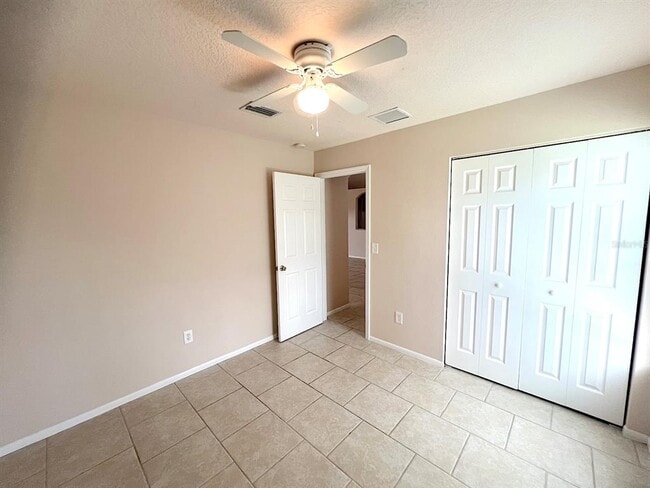 Building Photo - 14 Buttonwood Ln